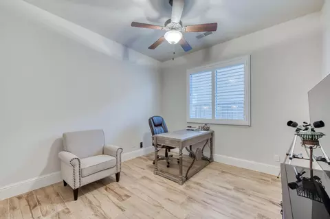 Other - 561 W Derbyshire Ln, Clovis, CA 93619 photo 6 of 8