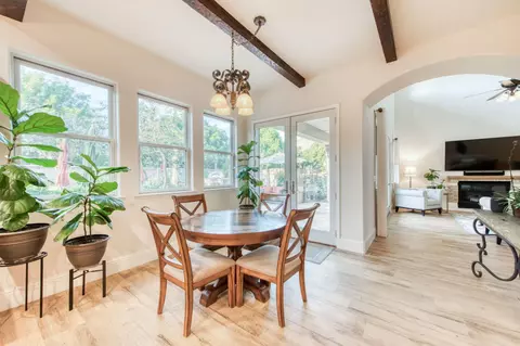 Dining - 561 W Derbyshire Ln, Clovis, CA 93619 photo 3 of 5