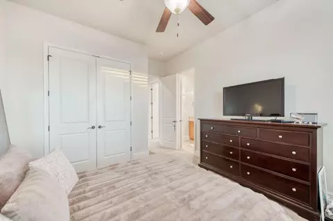 Bedroom - 561 W Derbyshire Ln, Clovis, CA 93619 photo 2 of 4