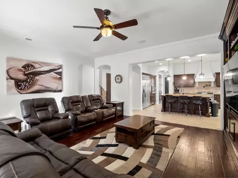 Living - 1806 N Dara Ave, Clovis, CA 93619 photo 3 of 4