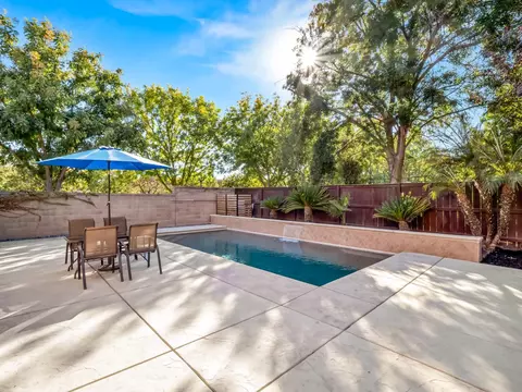 Exterior - 1806 N Dara Ave, Clovis, CA 93619 photo 12 of 17