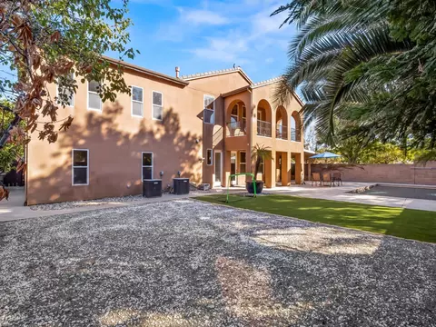 Exterior - 1806 N Dara Ave, Clovis, CA 93619 photo 14 of 17