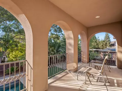 Exterior - 1806 N Dara Ave, Clovis, CA 93619 photo 4 of 17