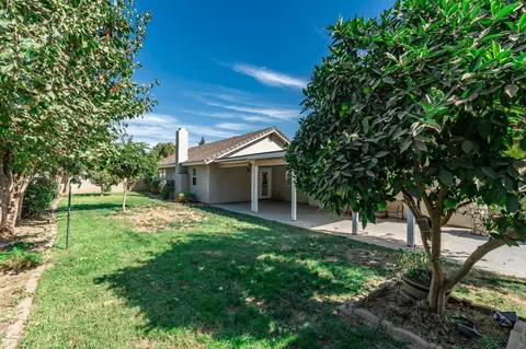 Exterior - 3110 Doubletree Way, Madera, CA 93637 photo 8 of 15
