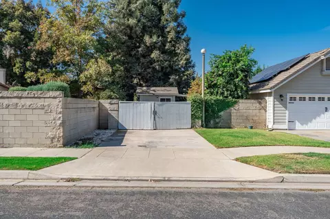 Exterior - 3110 Doubletree Way, Madera, CA 93637 photo 14 of 15