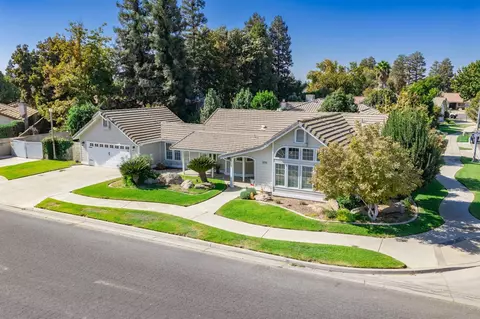 View/Area - 3110 Doubletree Way, Madera, CA 93637 photo 2 of 6