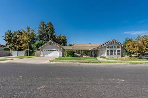 Exterior - 3110 Doubletree Way, Madera, CA 93637 photo 12 of 15