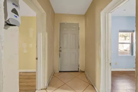 Entry Way - 37590 E Kings Canyon Rd, Dunlap, CA 93621 photo 4 of 4