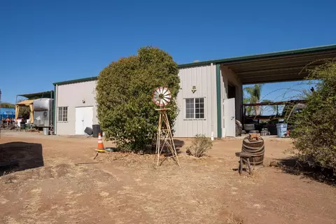 Exterior - 6136 N Bethel Ave, Clovis, CA 93619 photo 7 of 10