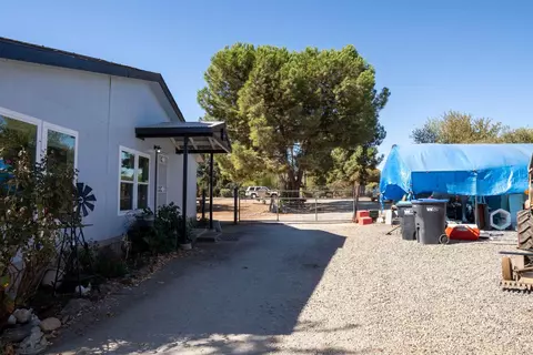 Exterior - 6136 N Bethel Ave, Clovis, CA 93619 photo 8 of 10