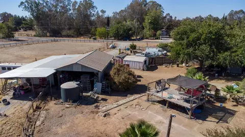 Exterior - 6136 N Bethel Ave, Clovis, CA 93619 photo 10 of 10