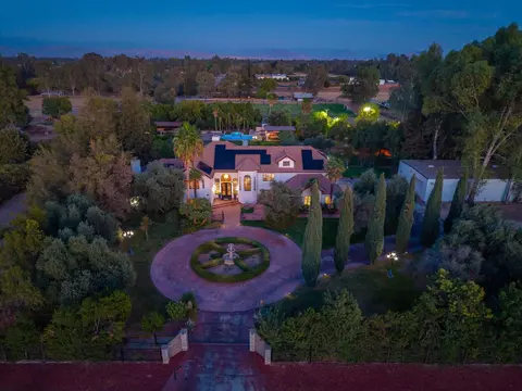 View/Area - 5334 N Marjan Ave, Clovis, CA 93619 photo 9 of 12