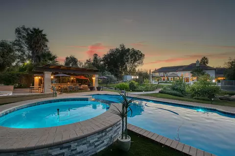 Exterior - 5334 N Marjan Ave, Clovis, CA 93619 photo 10 of 12
