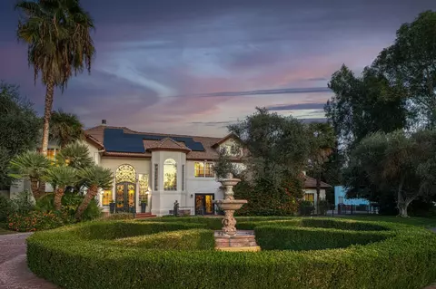 Exterior - 5334 N Marjan Ave, Clovis, CA 93619 photo 6 of 12