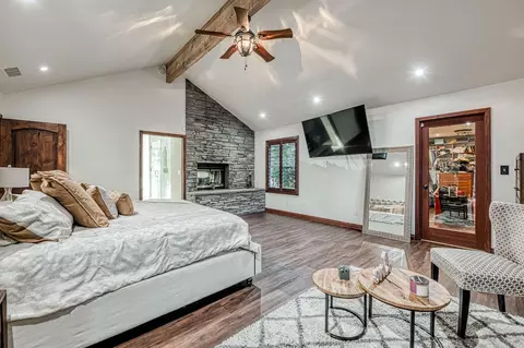 Bedroom - 5334 N Marjan Ave, Clovis, CA 93619 photo 3 of 6