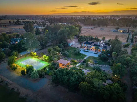 View/Area - 5334 N Marjan Ave, Clovis, CA 93619 photo 6 of 12