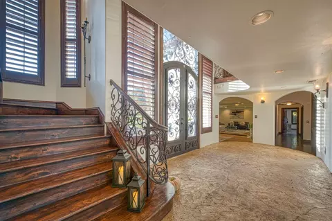 Entry Way - 5334 N Marjan Ave, Clovis, CA 93619 photo 2 of 5