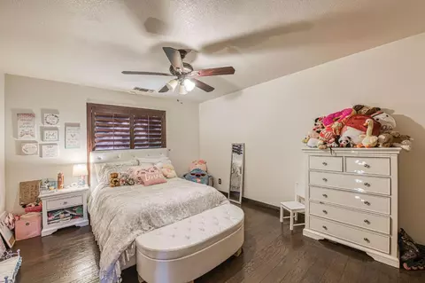 Bedroom - 5334 N Marjan Ave, Clovis, CA 93619 photo 1 of 6