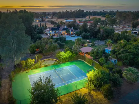 View/Area - 5334 N Marjan Ave, Clovis, CA 93619 photo 3 of 12