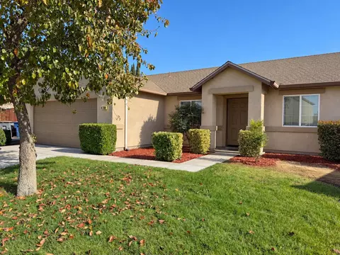 6708 W Acacia Ave W, Fresno, CA 93723