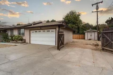 4546 N West Ave, Fresno, CA 93705