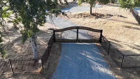29935 Auberry Rd, Prather, CA 93651 photo 5