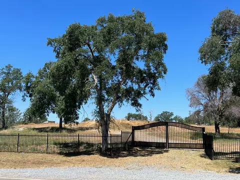 29935 Auberry Rd, Prather, CA 93651 photo 6