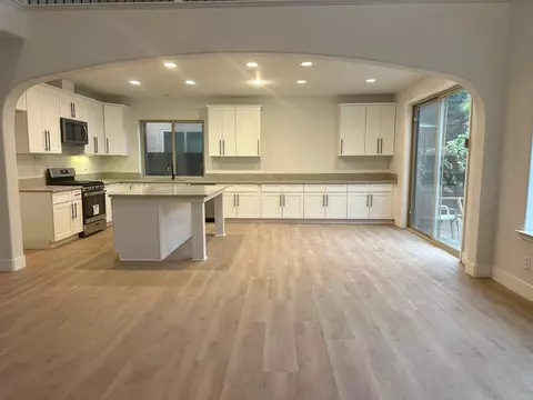 Kitchen - 1823 Houston Ave, Clovis, CA 93619 photo 1 of 6
