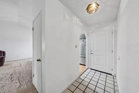 Entry Way - 18618 Hanover Dr, Madera, CA 93638 photo 2 of 3