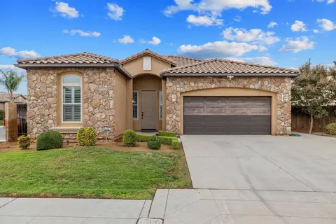 6968 W Wrenwood Ln, Fresno, CA 93723
