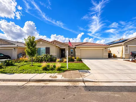 Exterior - 3242 Simental Ave, Clovis, CA 93619 photo 2 of 5