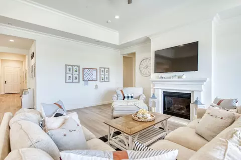 Living - 3965 Buckingham Ave, Clovis, CA 93619 photo 2 of 3