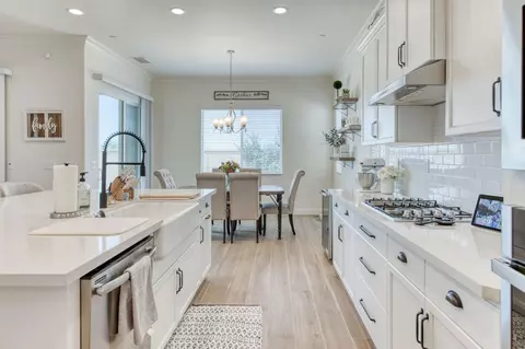 Kitchen - 3965 Buckingham Ave, Clovis, CA 93619 photo 1 of 6