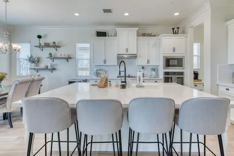 Kitchen - 3965 Buckingham Ave, Clovis, CA 93619 photo 5 of 6