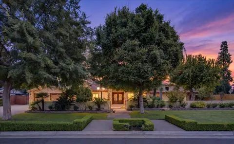 2510 W San Ramon Ave, Fresno, CA 93711