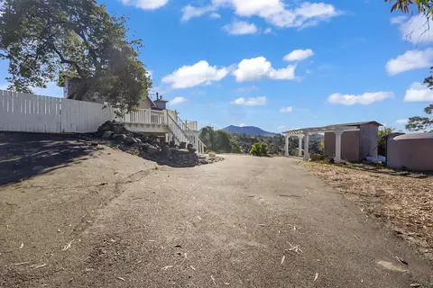Exterior - 30450 Morgan Canyon Rd, Prather, CA 93651 photo 5 of 27