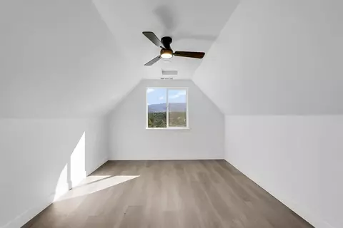 Bedroom - 30450 Morgan Canyon Rd, Prather, CA 93651 photo 2 of 3