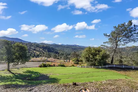 Exterior - 30450 Morgan Canyon Rd, Prather, CA 93651 photo 20 of 27