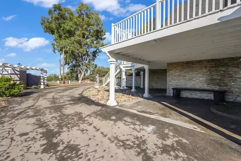 Exterior - 30450 Morgan Canyon Rd, Prather, CA 93651 photo 7 of 27
