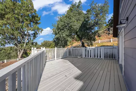 Exterior - 30450 Morgan Canyon Rd, Prather, CA 93651 photo 10 of 27