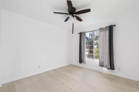 Bedroom - 1436 E Cypress Ave, Reedley, CA 93654 photo 5 of 8