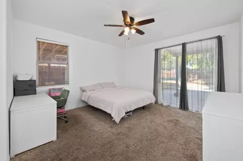 Bedroom - 1436 E Cypress Ave, Reedley, CA 93654 photo 3 of 8