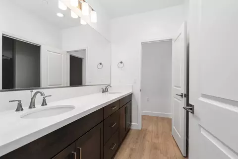 Other - 295 N Laker Ln, Fowler, CA 93625 photo 6 of 7