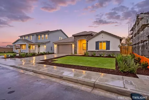 Exterior - 295 N Laker Ln, Fowler, CA 93625 photo 4 of 11