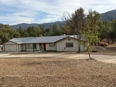 41951 Rd 600, Ahwahnee, CA 93601