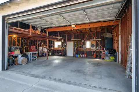 Exterior - 417 N O St, Madera, CA 93637 photo 5 of 8