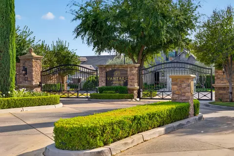 View/Area - 1855 N Whitehorse Ln, Clovis, CA 93619 photo 1 of 6