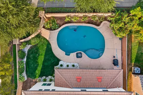 View/Area - 1855 N Whitehorse Ln, Clovis, CA 93619 photo 5 of 6