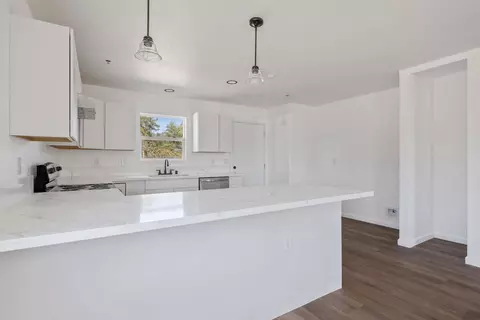 Kitchen - 1950 Van Horn St, Selma, CA 93662 photo 1 of 4