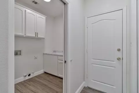 Other - 467 S Maple Dr, Reedley, CA 93654 photo 2 of 10